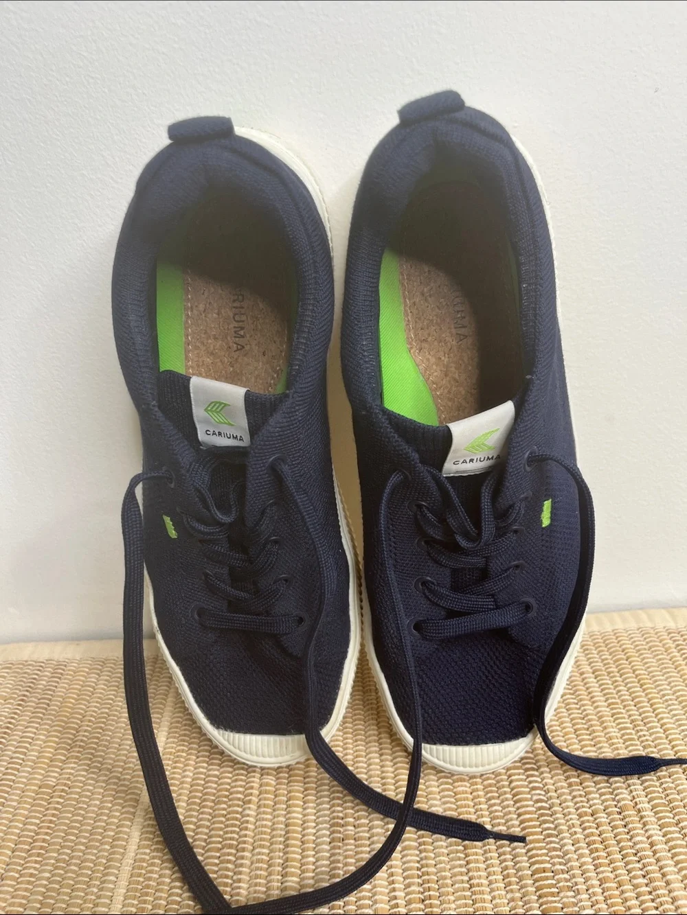 Cariuma IBI Low Navy Sneakers with Lime Green Accents and White Sole Size 9
